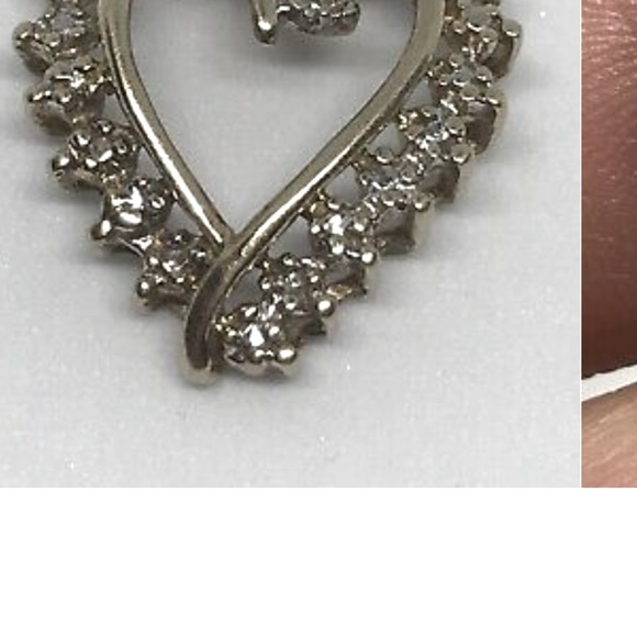 White gold heart pendant 10k - Picture 2 of 3